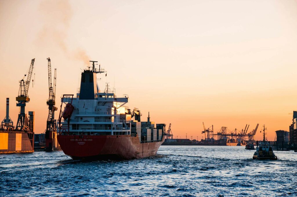International shipping container supplychain